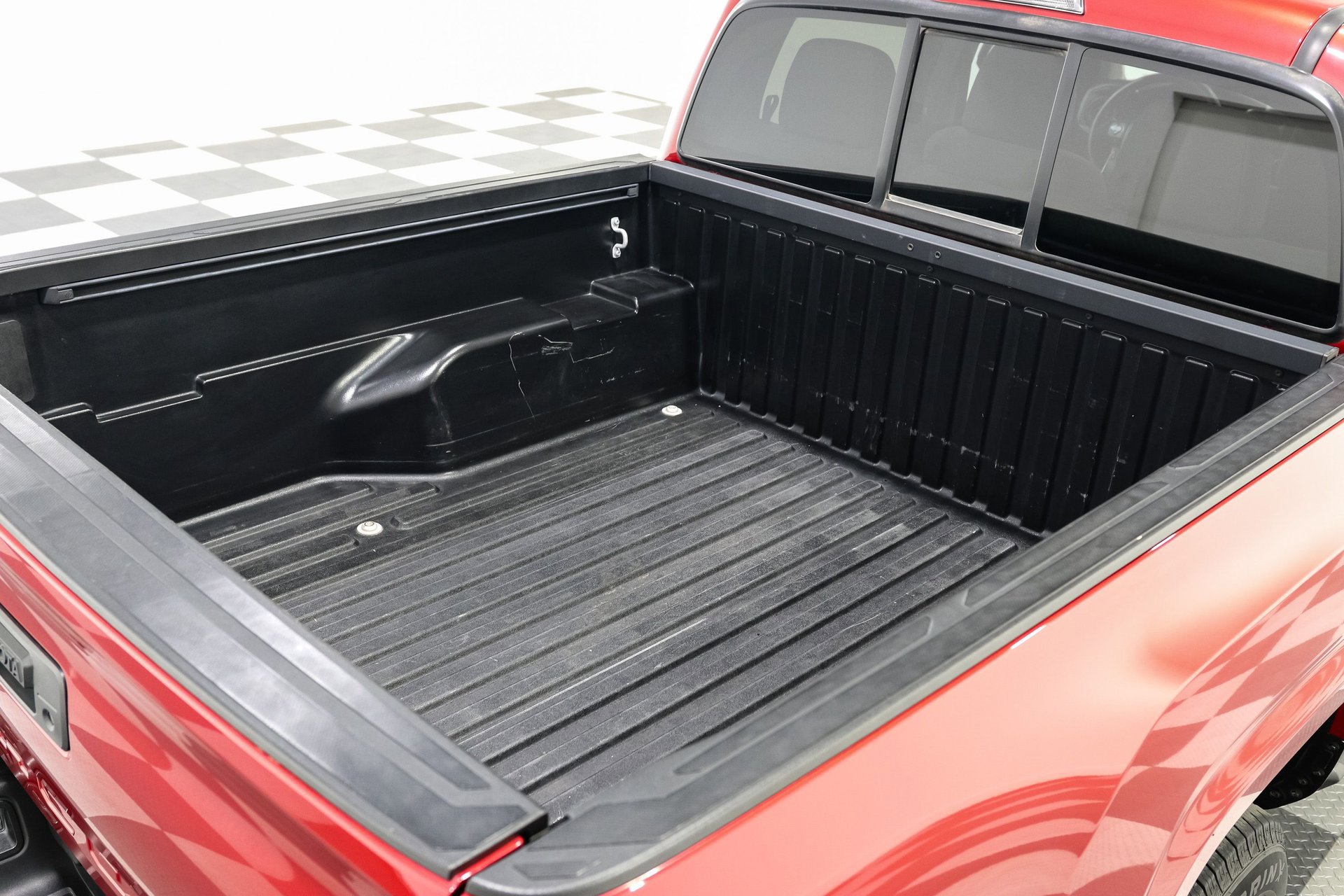Used 2021 Toyota Tacoma SR w/ SR Convenience Package image 24