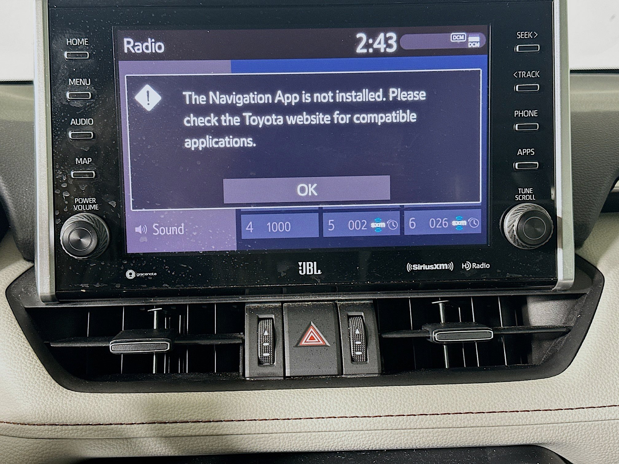 Used 2022 Toyota RAV4 Limited FWD image 22