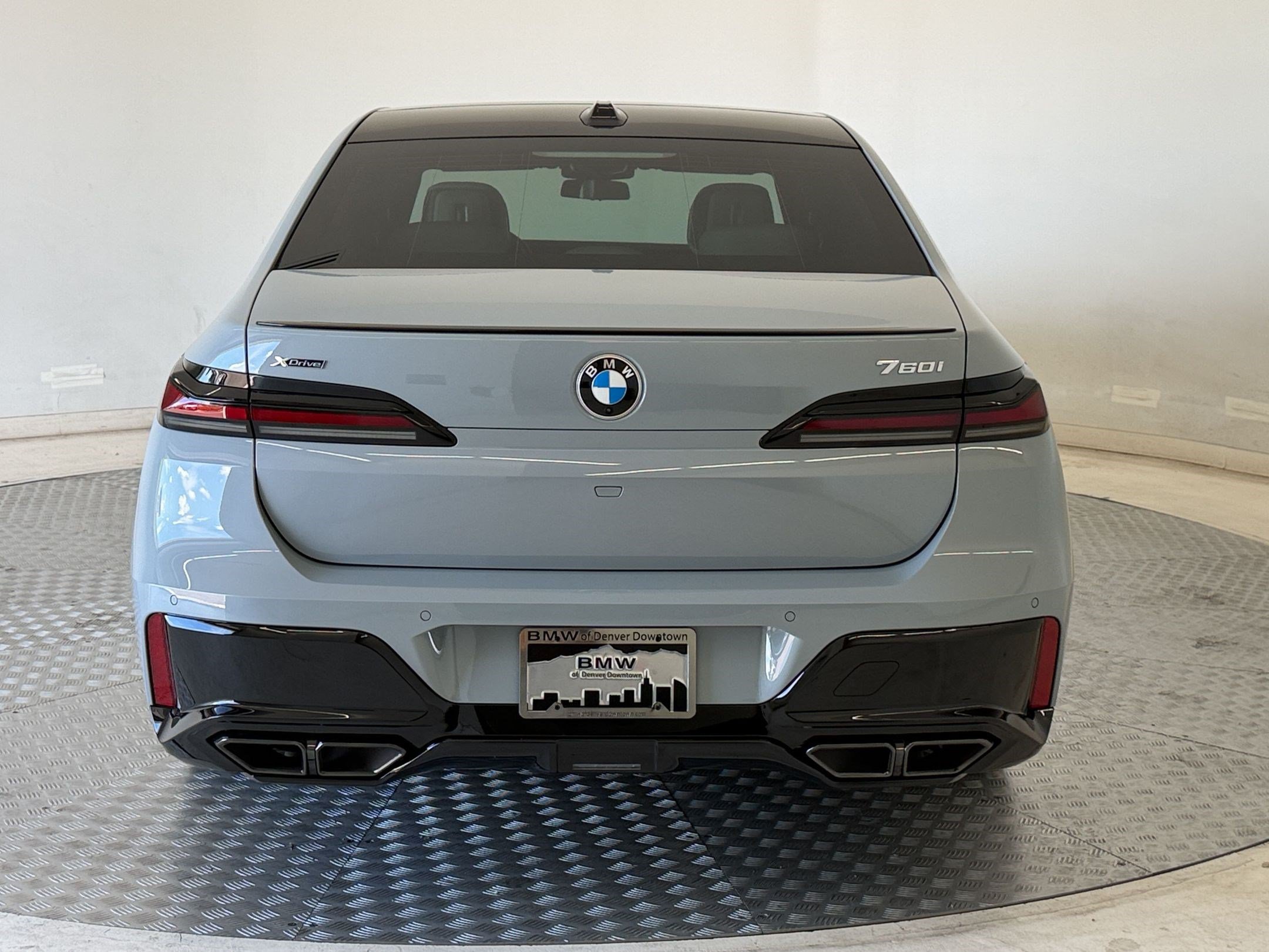 Certified 2023 BMW 760i xDrive AWD/4WD image 10