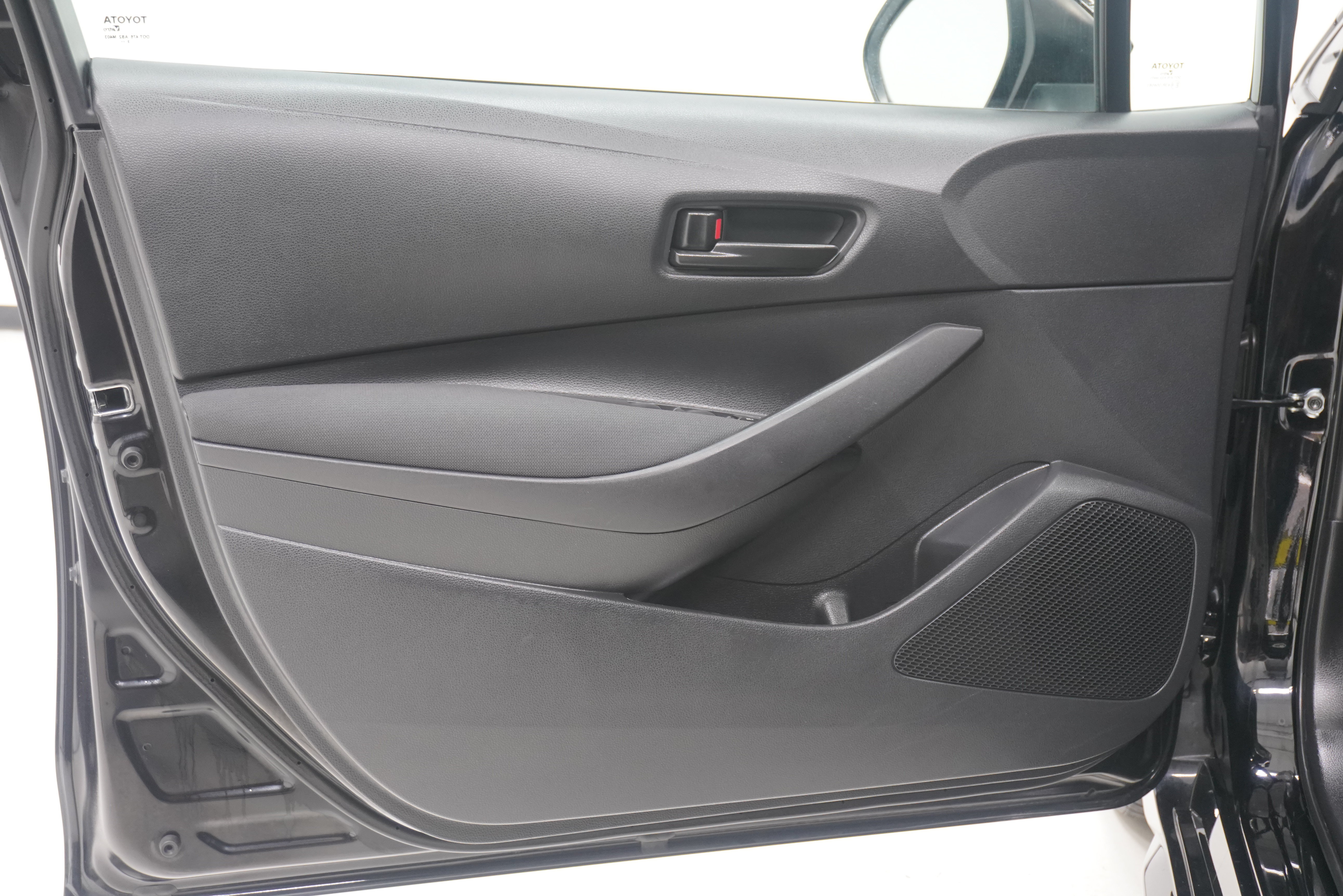 Used 2024 Toyota Corolla LE FWD image 14
