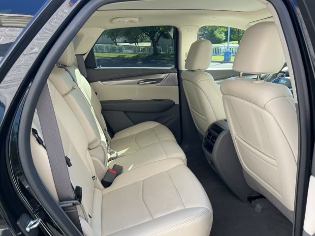 Used 2020 Cadillac XT5 Premium Luxury AWD/4WD image 32