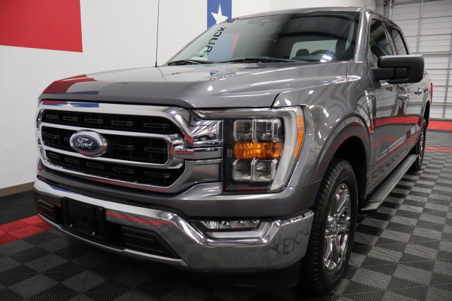 Used 2021 Ford F150 XLT w/ Equipment Group 302A High RWD image 3