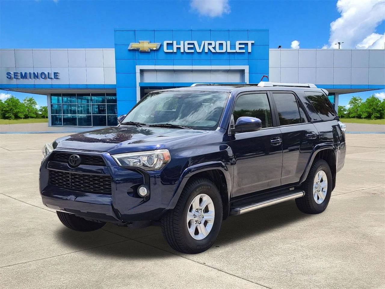 Used 2017 Toyota 4Runner SR5 RWD image 2