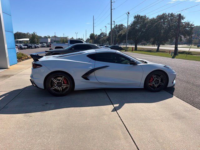Used 2021 Chevrolet Corvette Stingray Premium Cpe w/ Z51 Performance Package RWD image 4