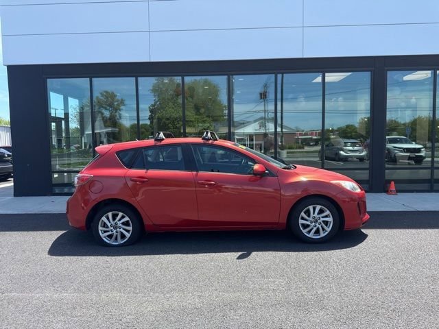 Used 2013 MAZDA MAZDA3 i Touring FWD image 2