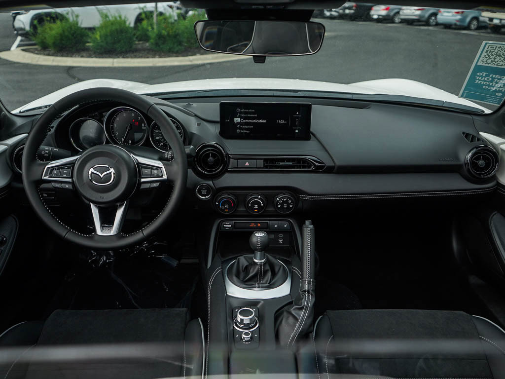 New 2025 MAZDA MX-5 Miata RF Club image 11