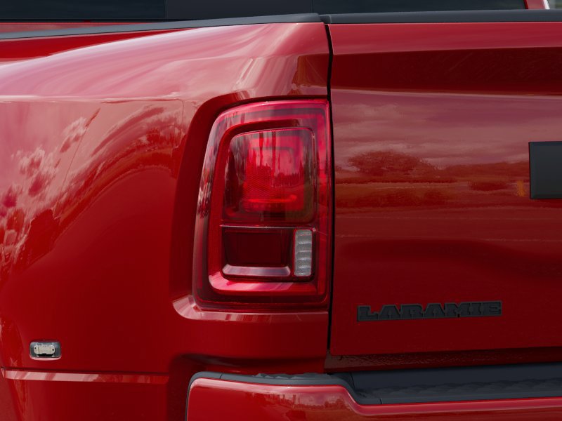New 2026 RAM 3500 Laramie AWD/4WD image 10