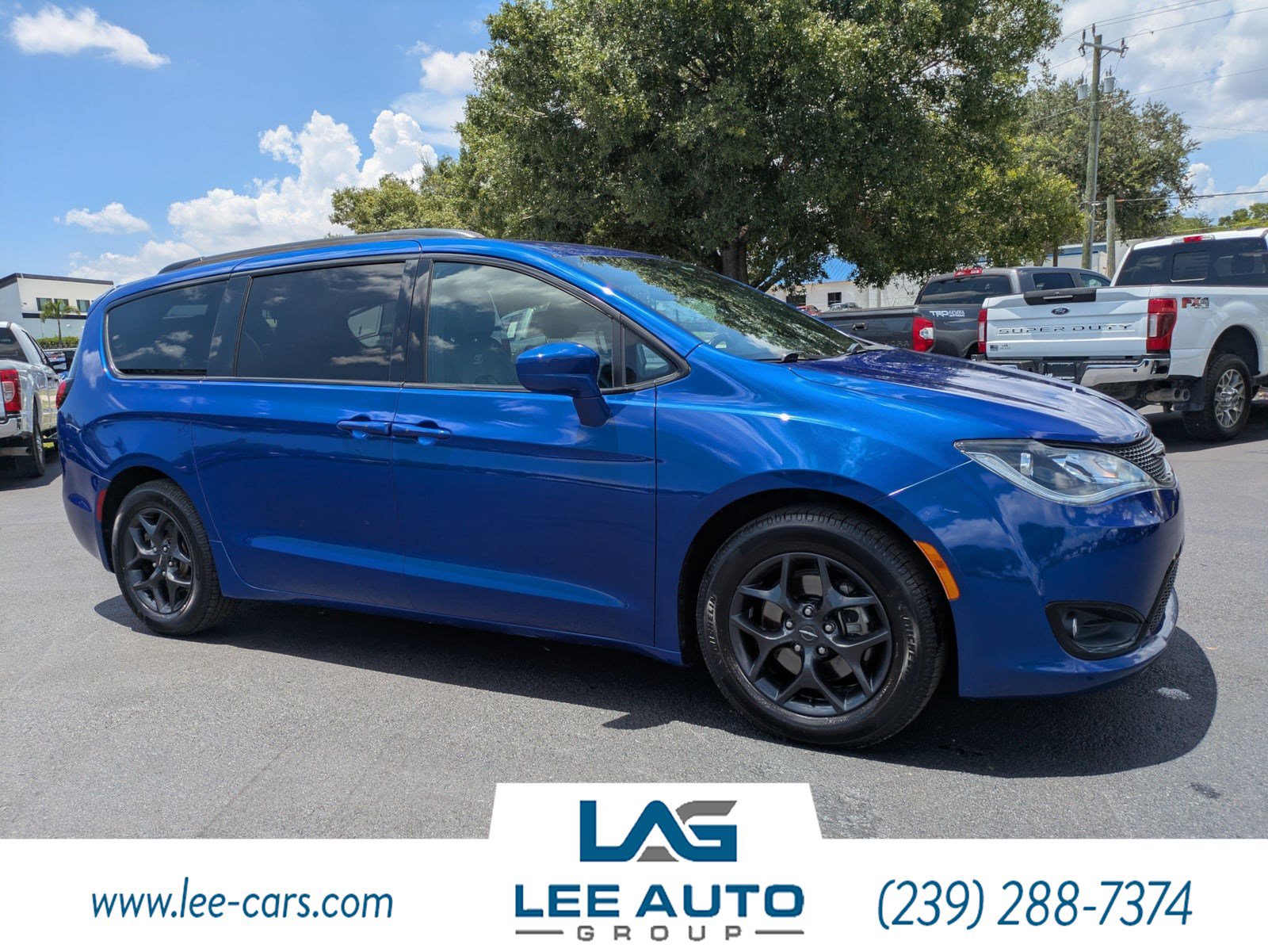 Used 2018 Chrysler Pacifica Touring-L w/ Premium Audio Group FWD video 1