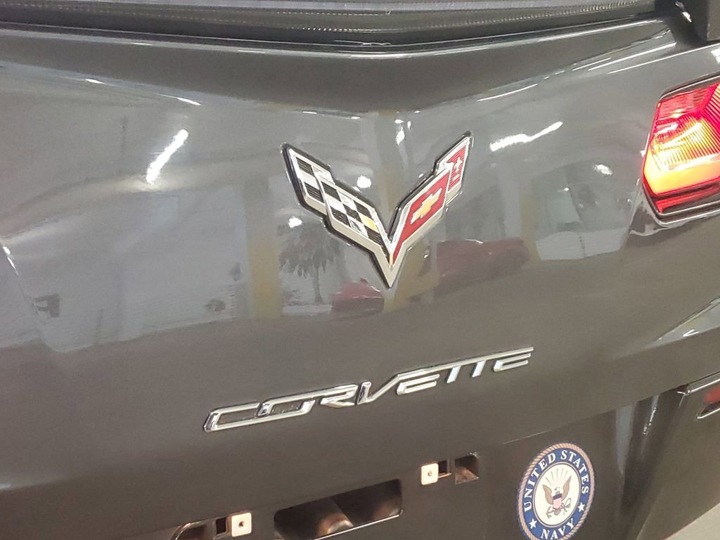 Used 2018 Chevrolet Corvette Stingray Coupe w/ 1LT image 10