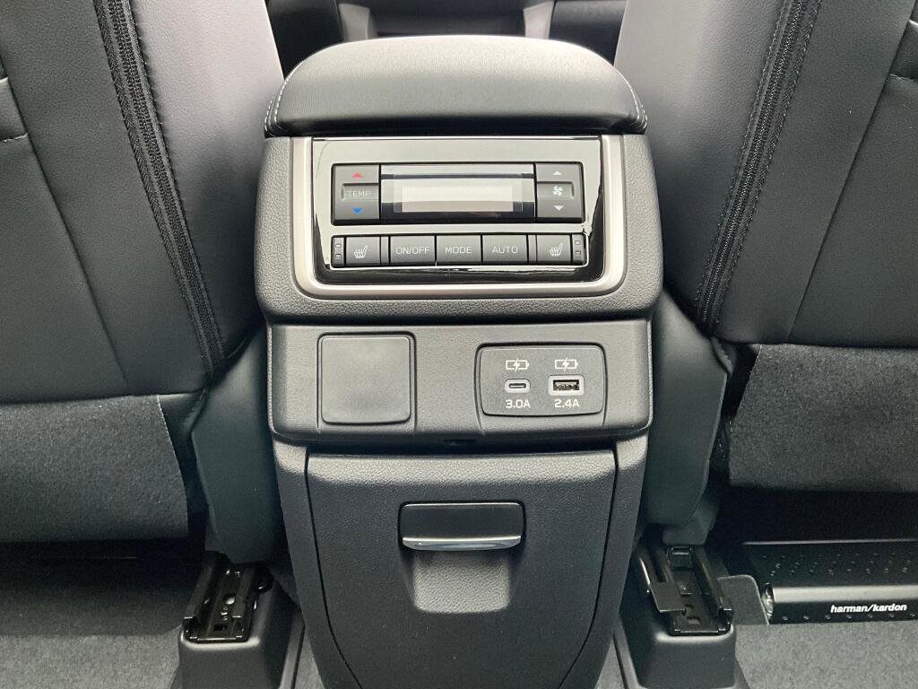 New 2026 Subaru Ascent Limited image 18