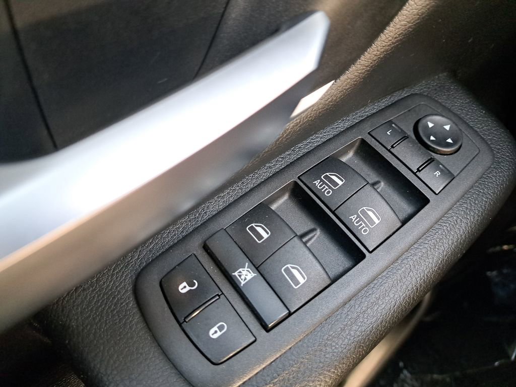 Used 2022 RAM 1500 Big Horn w/ Night Edition RWD image 27
