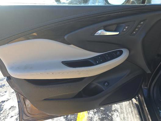 Used 2020 Buick Envision Essence image 8