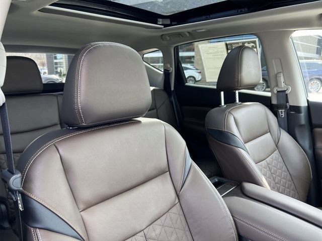 Used 2024 Nissan Murano Platinum w/ Cargo Package image 23