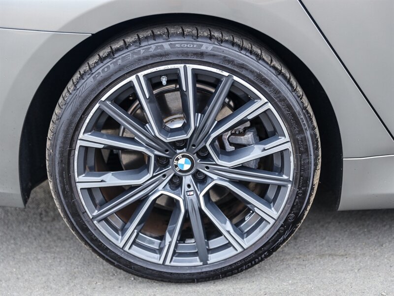 Used 2021 BMW 740i w/ M Sport Package RWD image 13