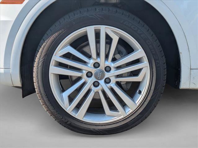 Used 2019 Audi Q5 2.0T Premium Plus w/ Premium Plus Package AWD/4WD image 9