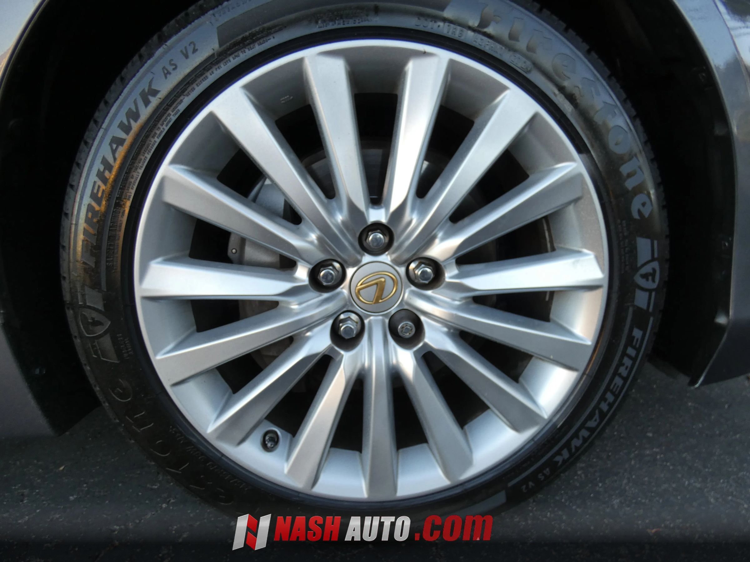 Used 2013 Lexus LS 460 w/ Ultra Luxury Pkg RWD image 25