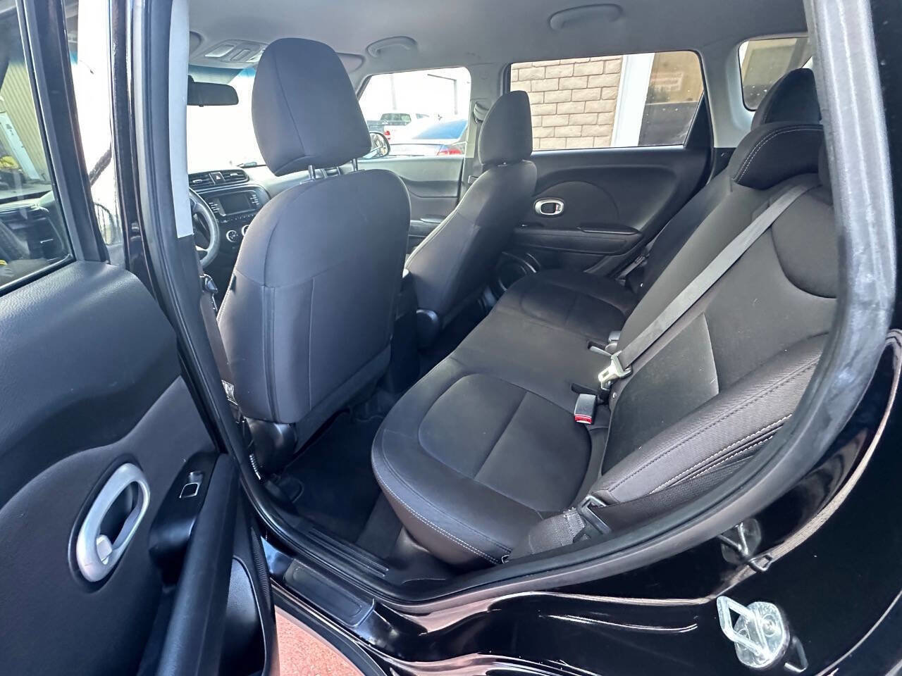 Used 2018 Kia Soul FWD image 7