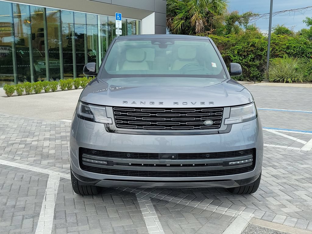 Certified 2025 Land Rover Range Rover Autobiography AWD/4WD image 8
