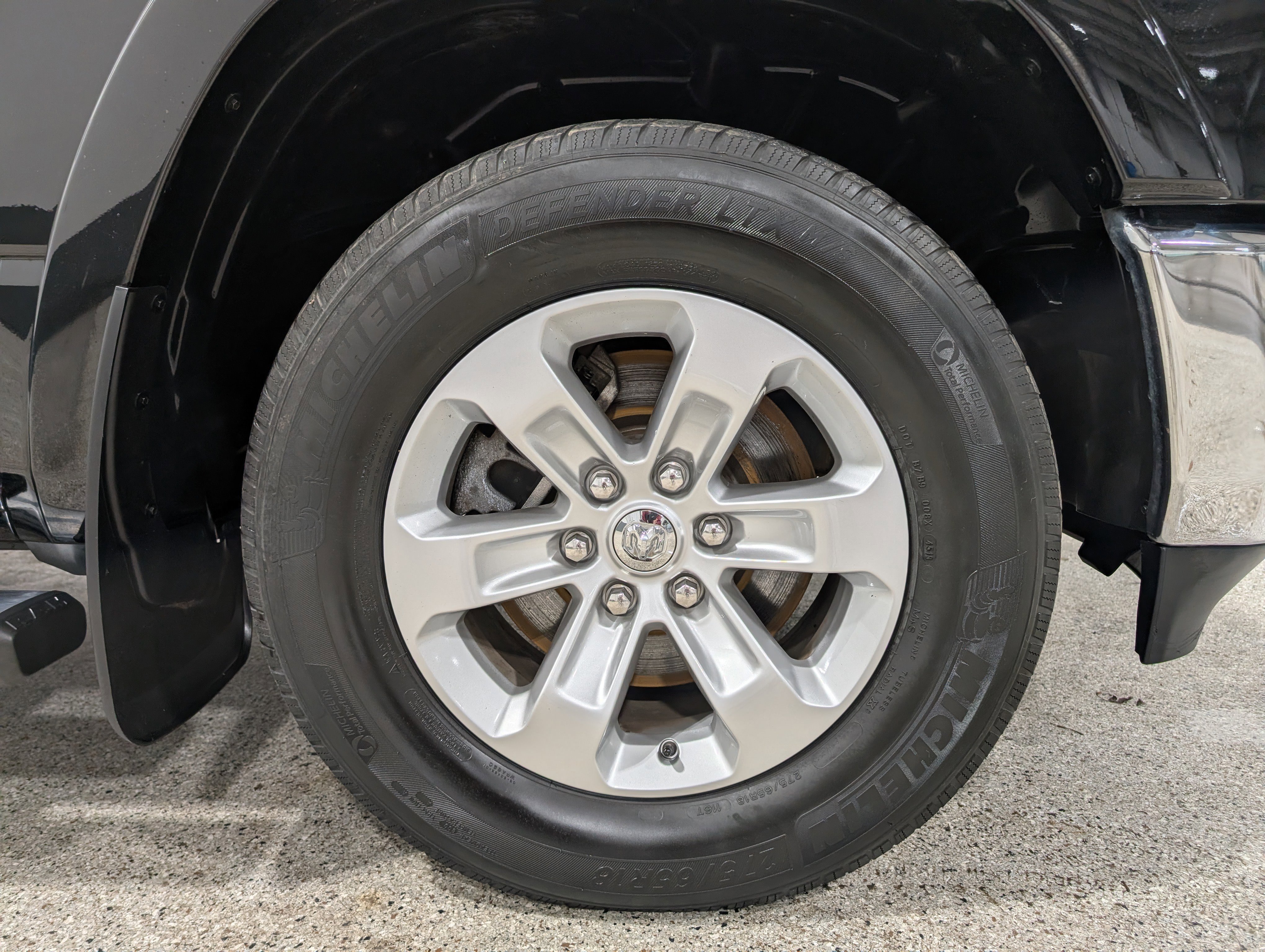 Used 2019 RAM 1500 Laramie image 15