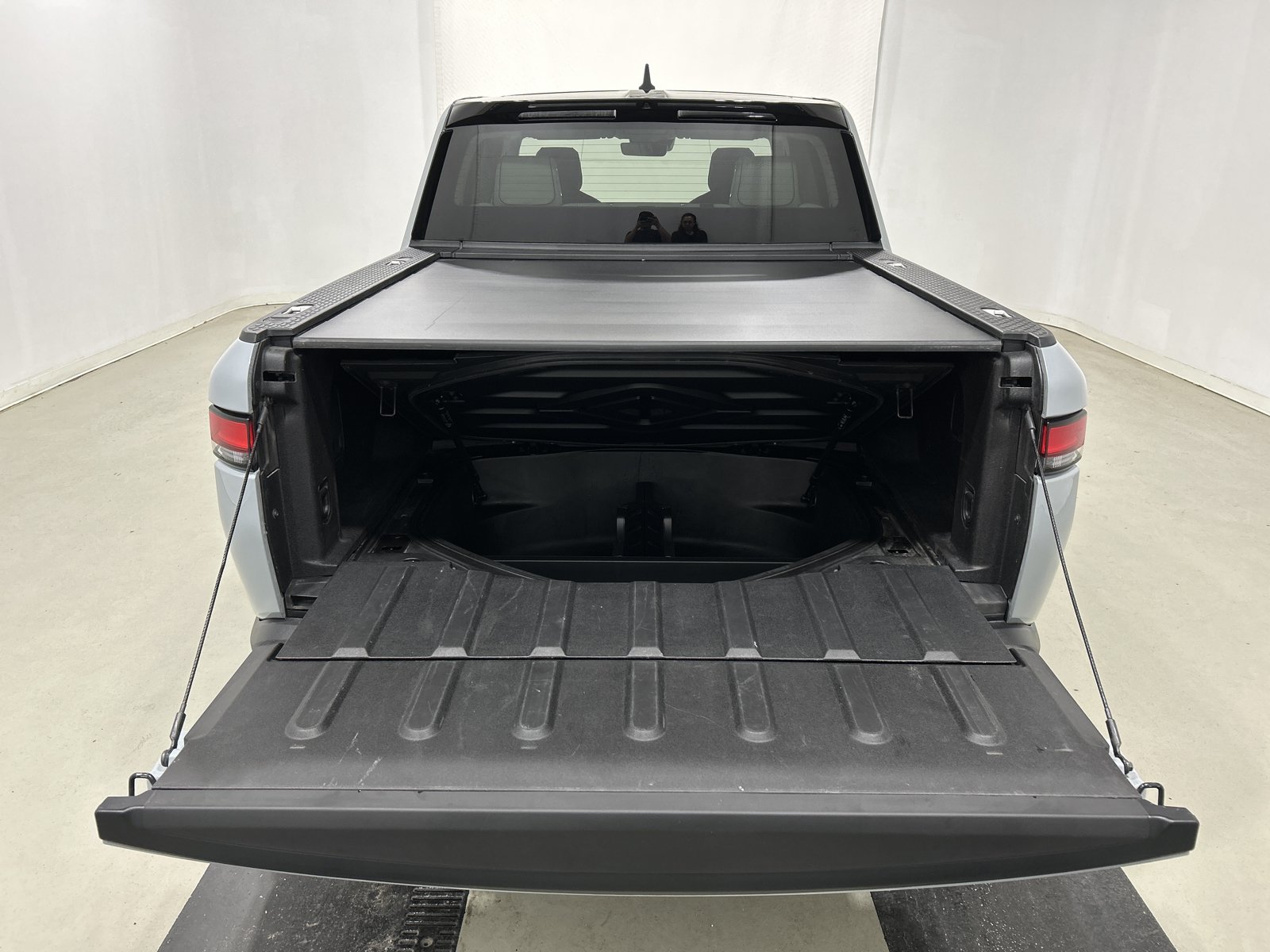 Used 2024 Rivian R1T Adventure AWD/4WD image 15