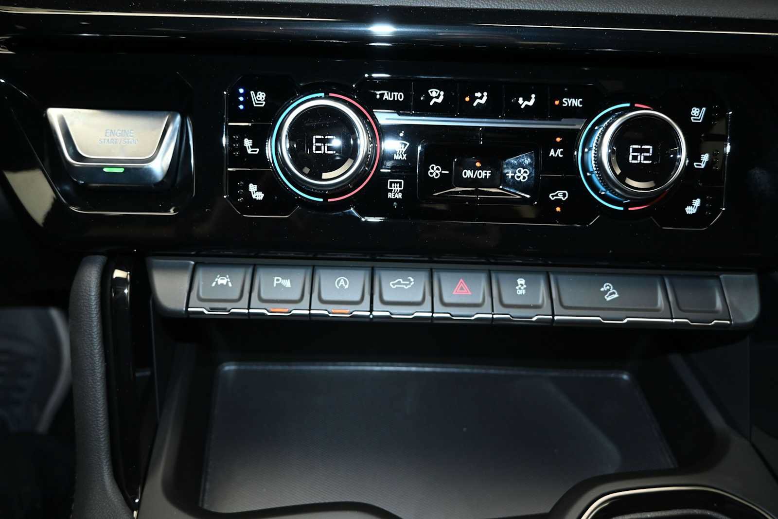 New 2026 GMC Sierra 1500 AT4 w/ AT4 Premium Package AWD/4WD image 13