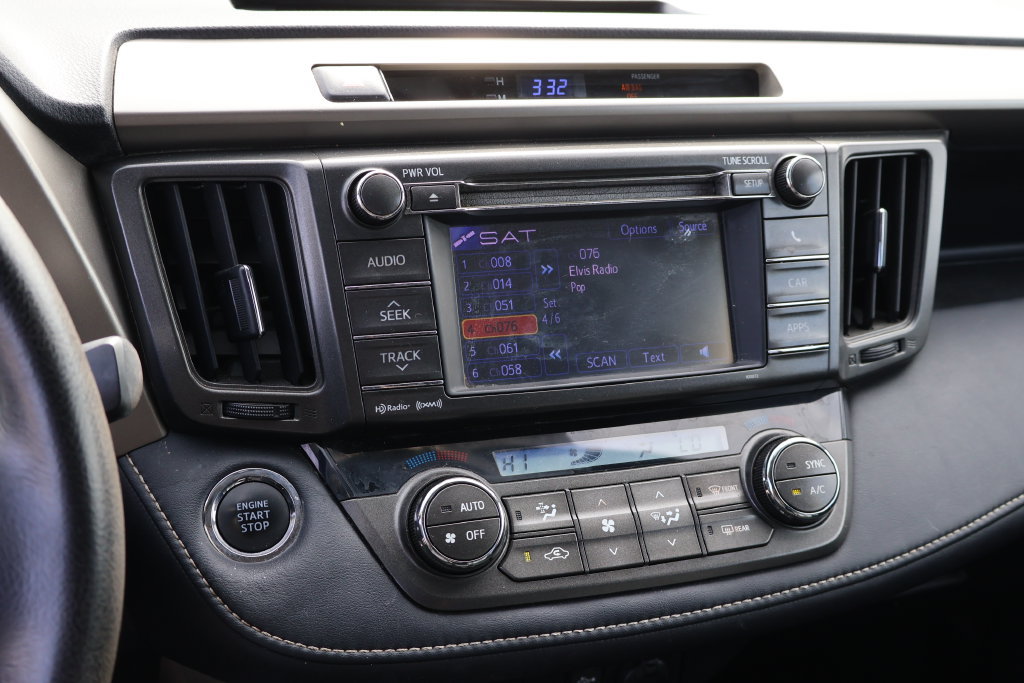 Used 2013 Toyota RAV4 Limited AWD/4WD image 34