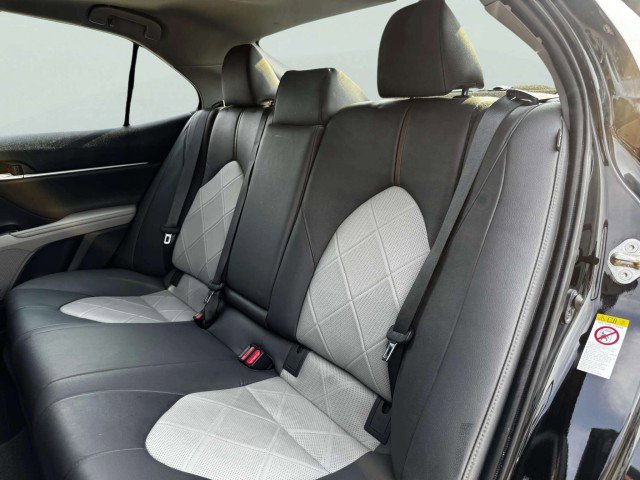 Used 2019 Toyota Camry XLE image 34
