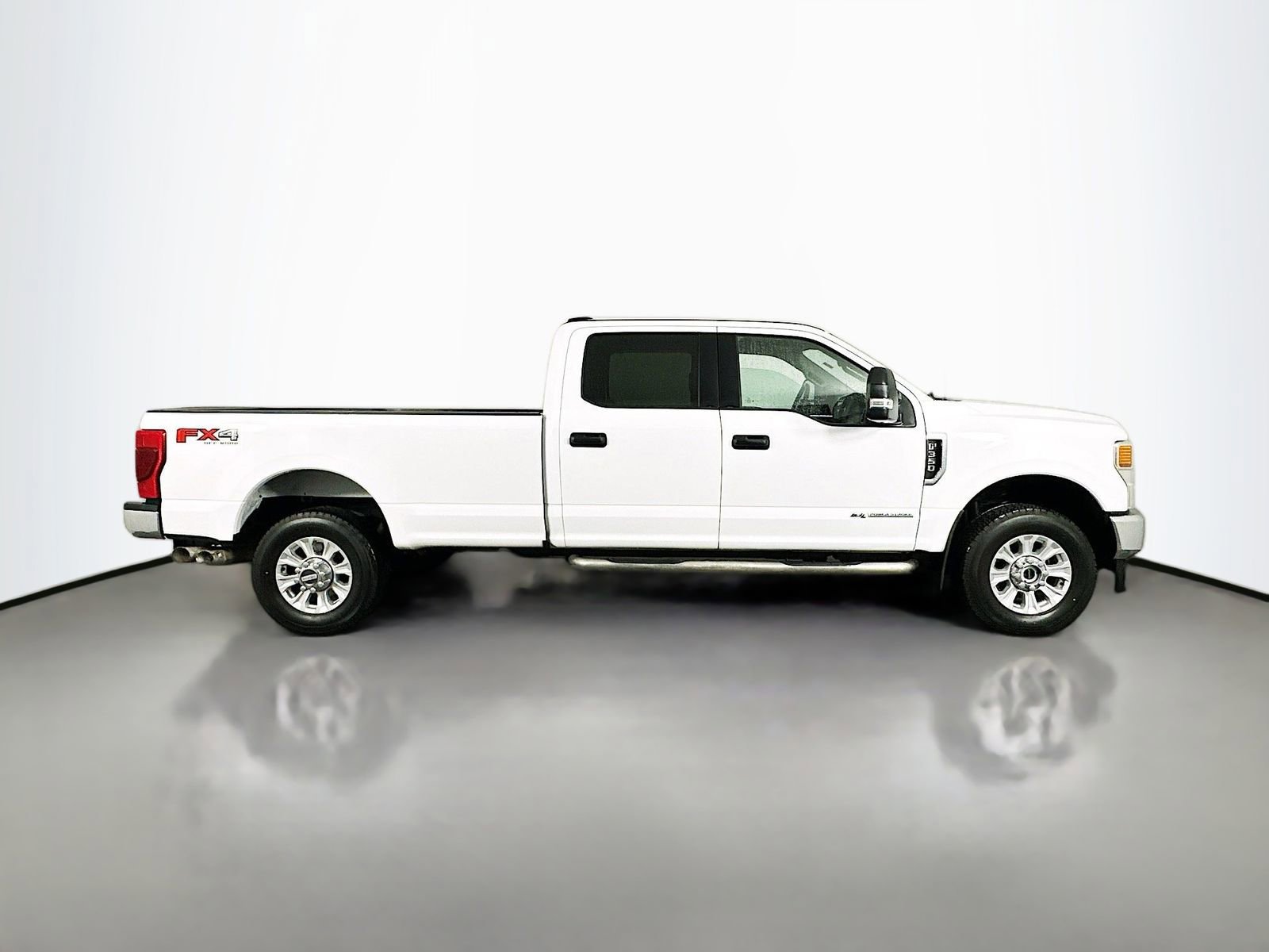 Used 2022 Ford F350 XLT image 9