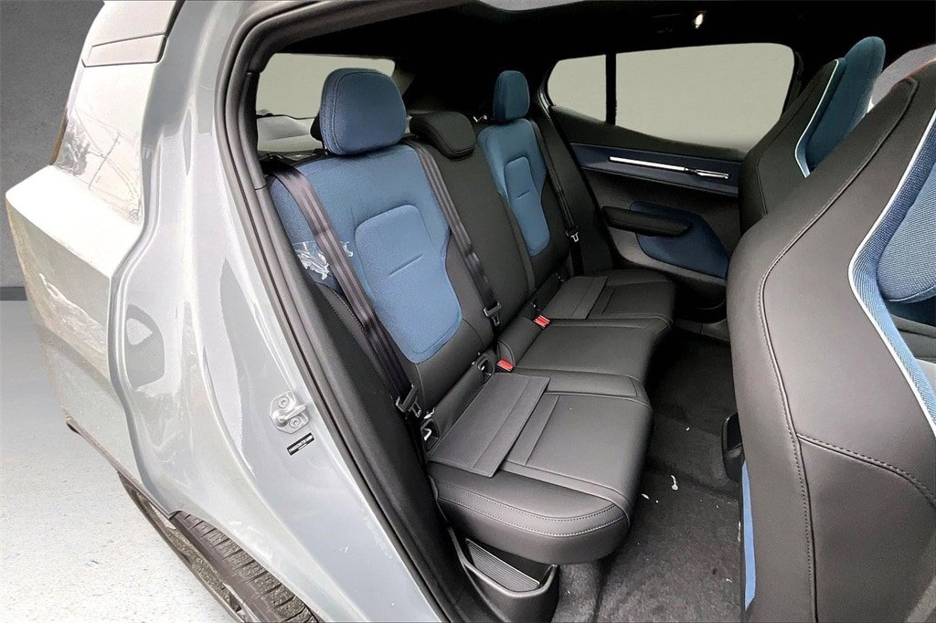 New 2026 Volvo EX30 Plus w/ Climate Package AWD/4WD image 10