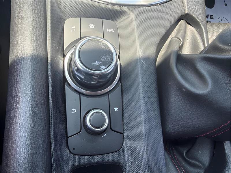 Used 2016 MAZDA MX-5 Miata Club RWD image 28