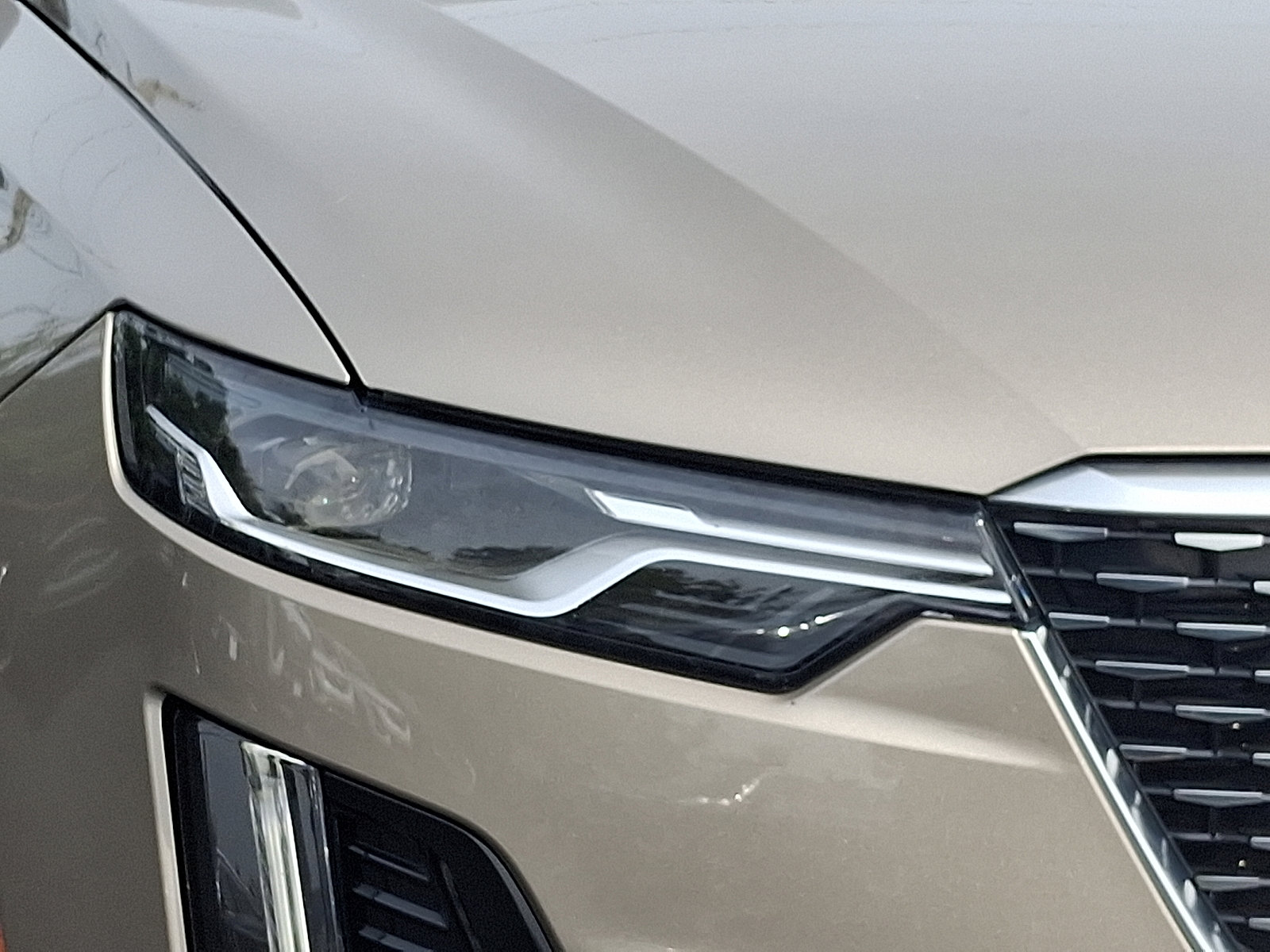 Used 2022 Cadillac XT6 Premium Luxury image 10