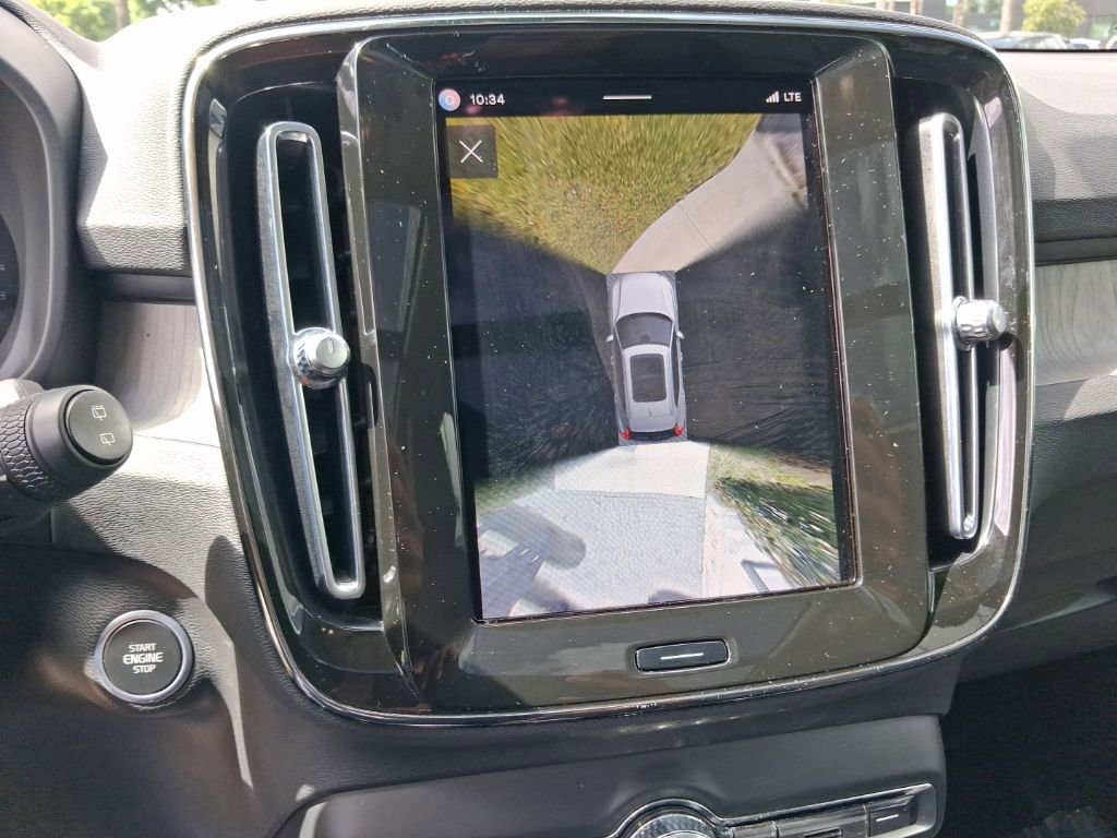 Used 2023 Volvo XC40 B4 Plus w/ Driver Assist Package FWD image 20