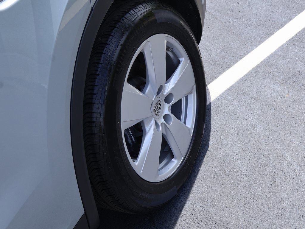 Used 2021 Porsche Cayenne image 38