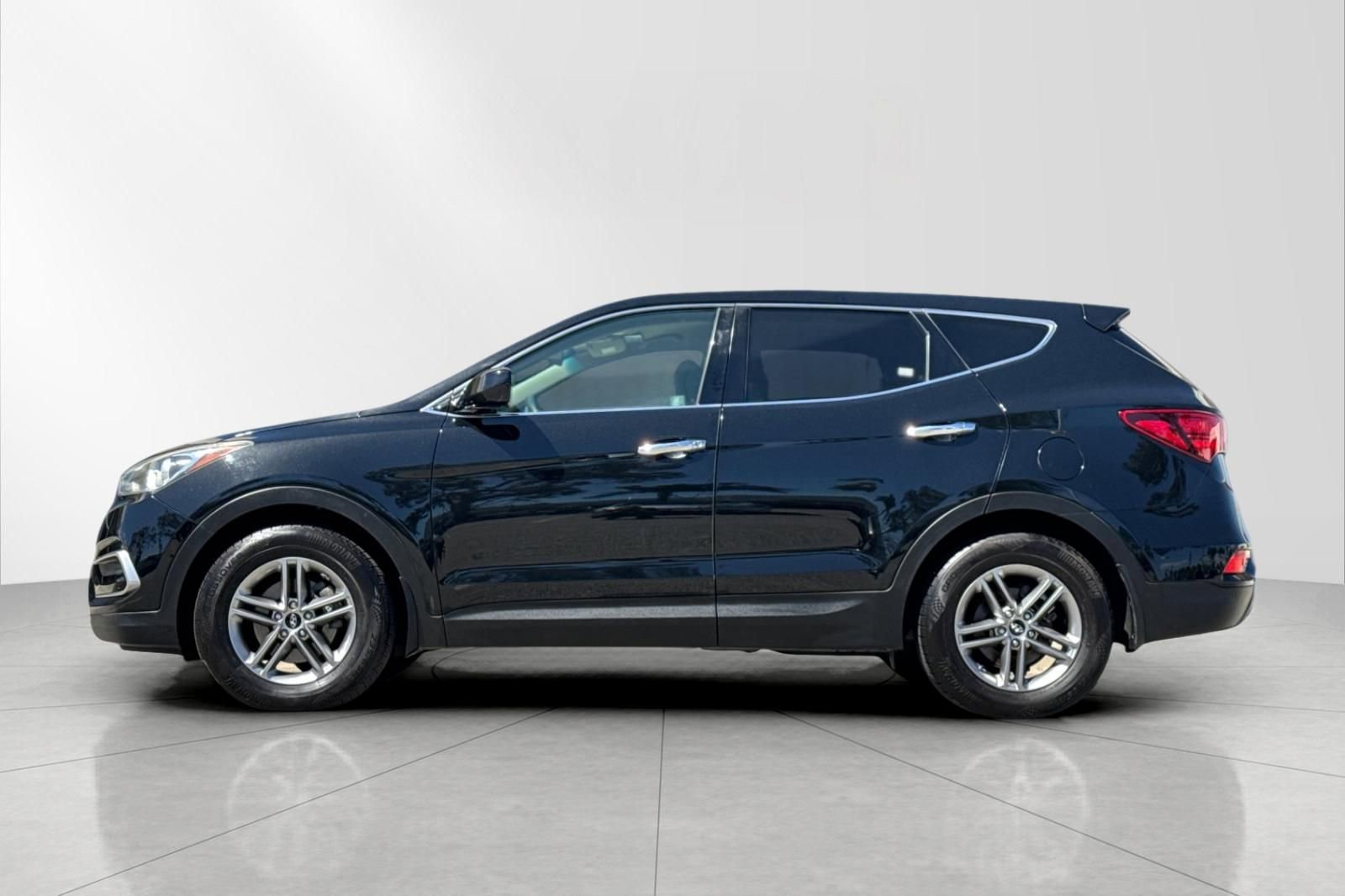 Used 2017 Hyundai Santa Fe Sport FWD image 7
