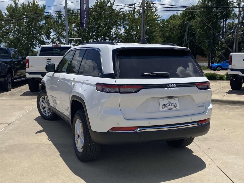 New 2026 Jeep Grand Cherokee Laredo X RWD image 4