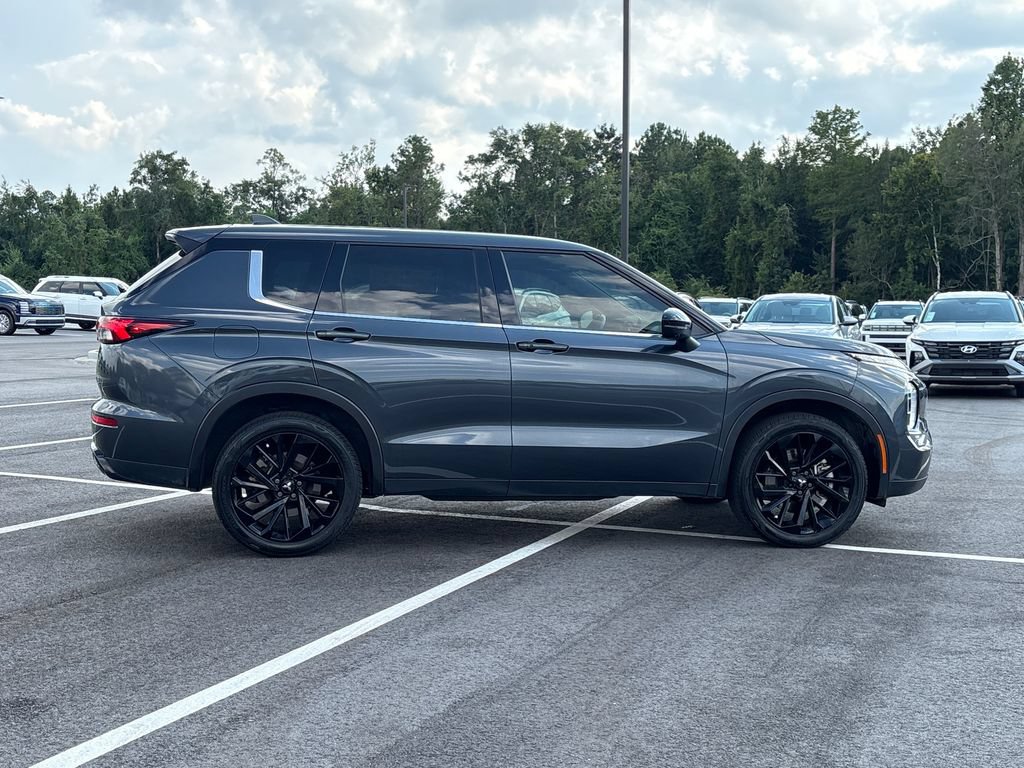 Used 2024 Mitsubishi Outlander SE FWD image 37