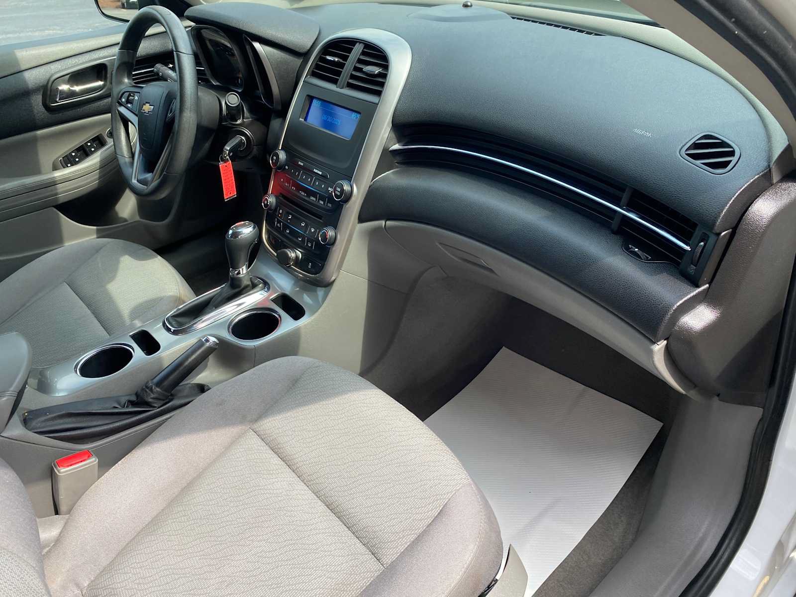 Used 2015 Chevrolet Malibu LS FWD image 20