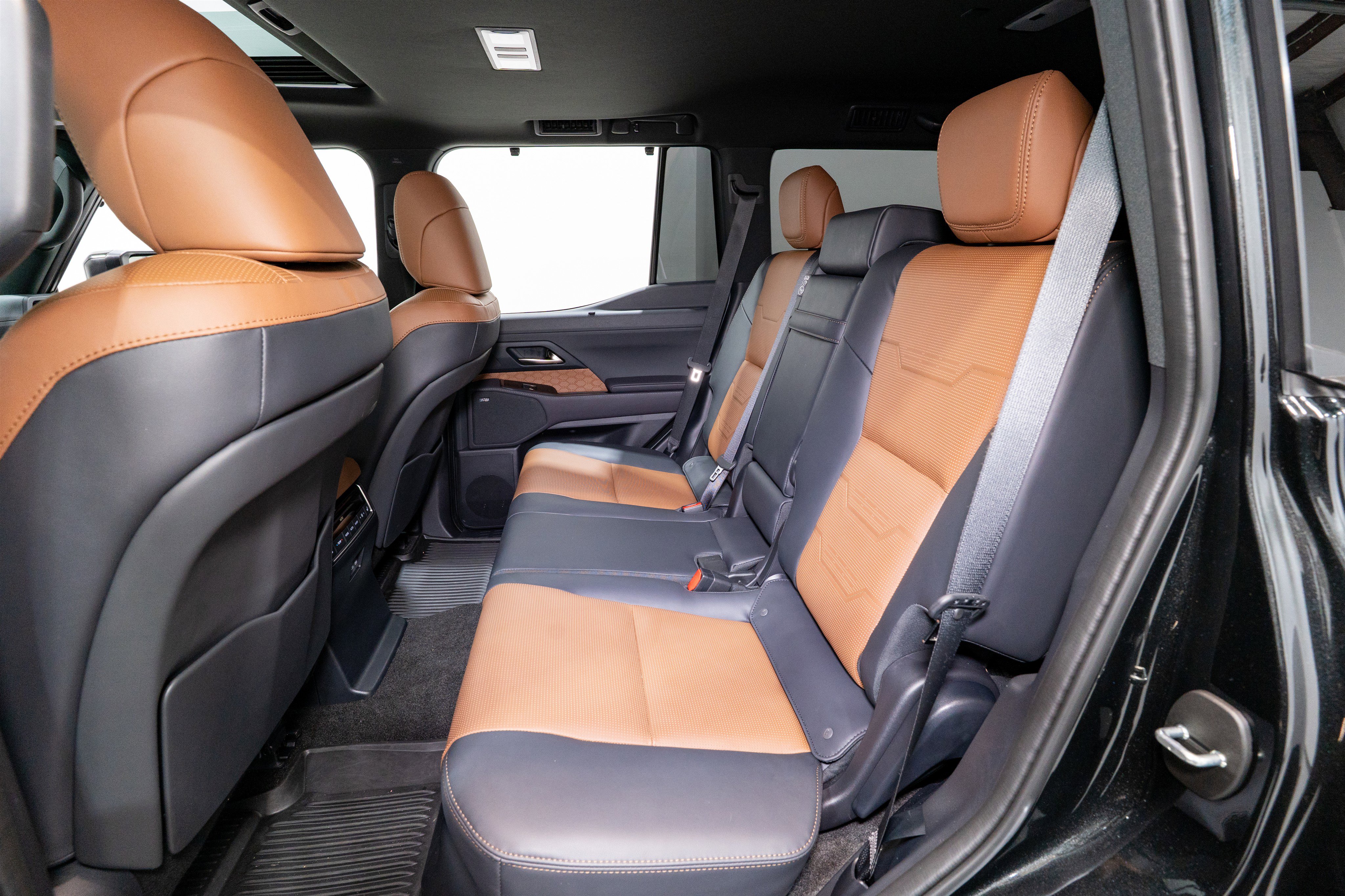 Used 2025 Lexus GX 550 image 37