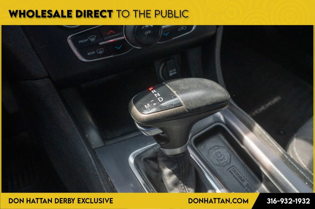 Used 2015 Dodge Charger SE w/ Popular Equipment Group RWD image 9