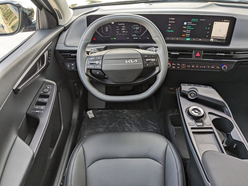 New 2025 Kia EV6 Wind RWD image 19