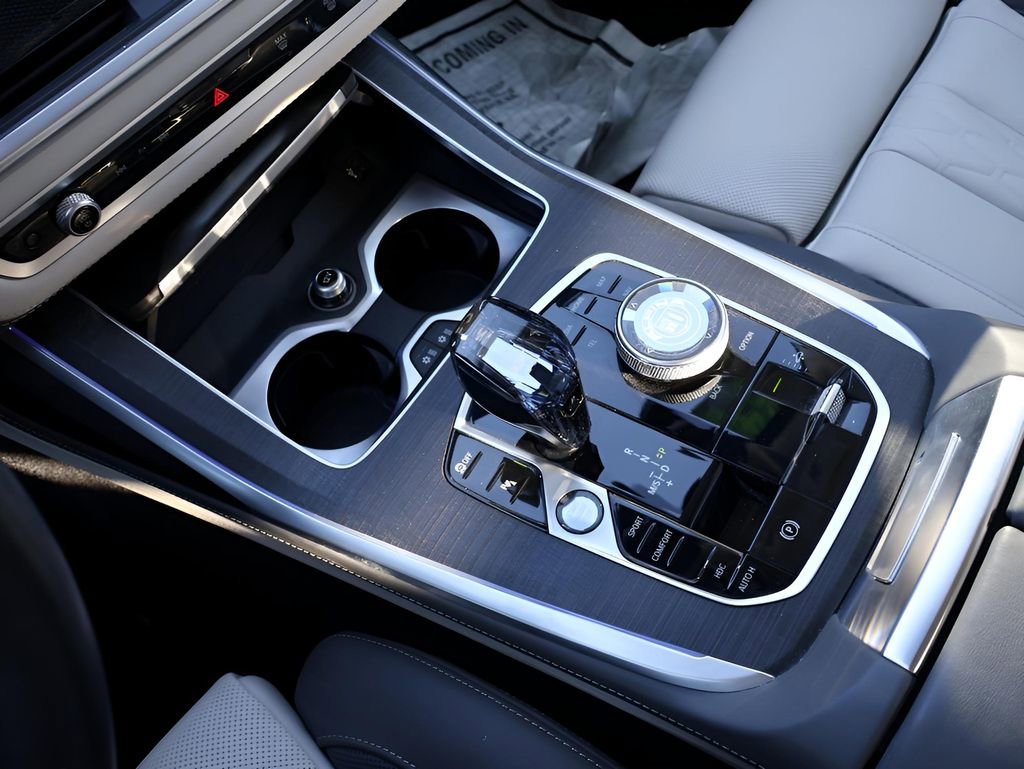 Used 2024 BMW ALPINA XB7 AWD/4WD image 33