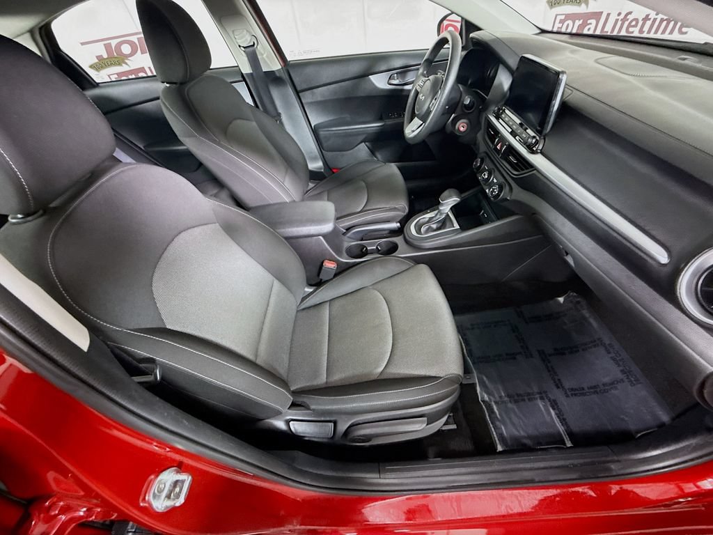 Used 2022 Kia Forte LXS FWD image 28