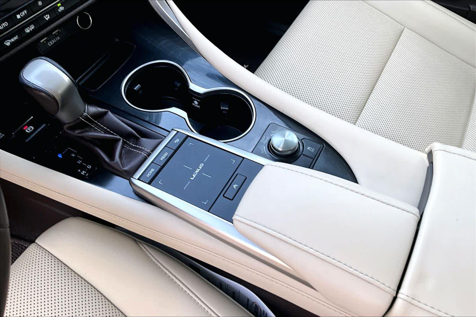 Used 2020 Lexus RX 350 FWD w/ Accessory Package image 17