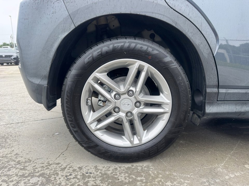 Used 2018 Hyundai Kona SE image 27