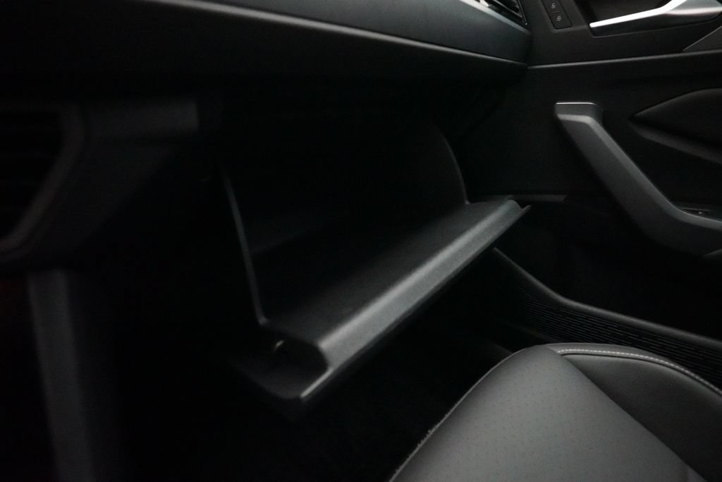 Used 2023 Volkswagen Jetta SE FWD image 29