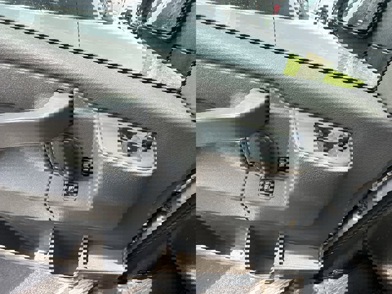 Used 2017 GMC Savana 2500 LT w/ LT Preferred Equipment Group image 13