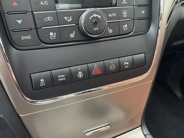 Used 2012 Jeep Grand Cherokee Overland Summit AWD/4WD image 21