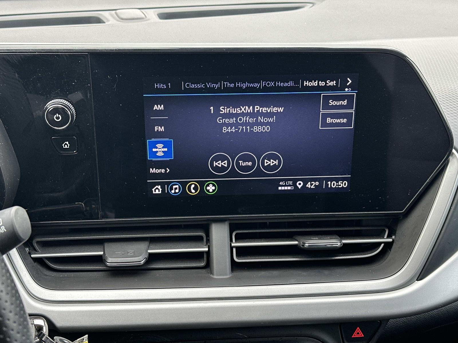 Certified 2024 Chevrolet Trax RS image 27