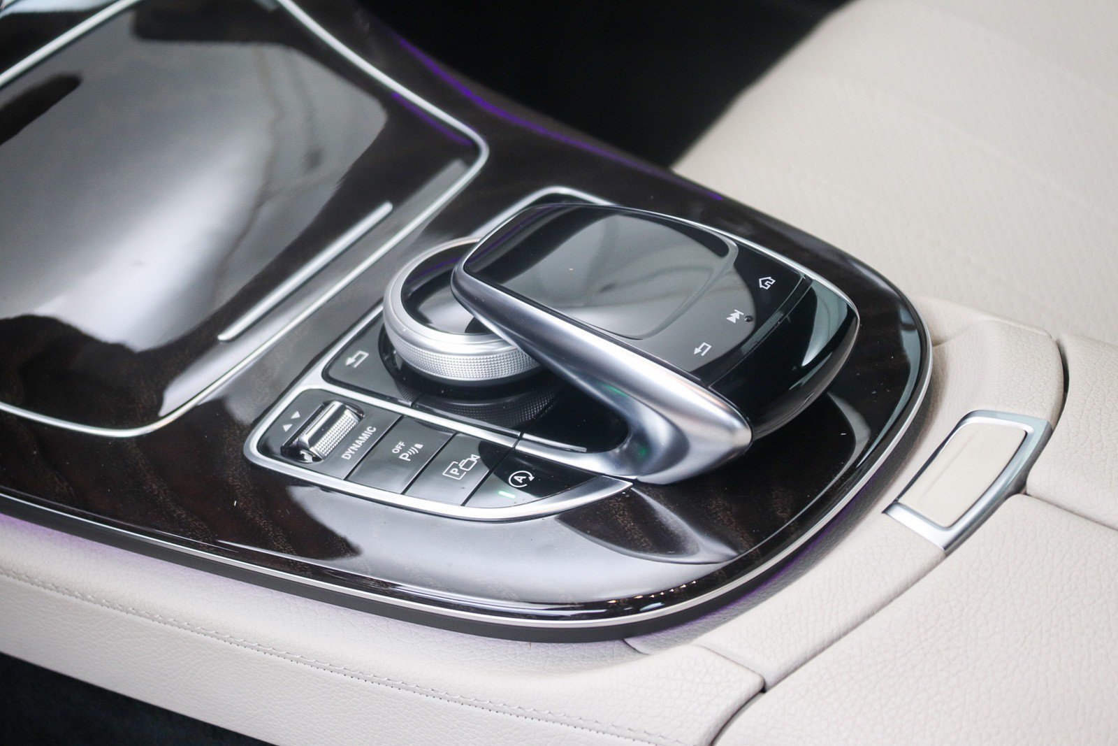 Used 2019 Mercedes-Benz E 450 4MATIC Wagon image 28
