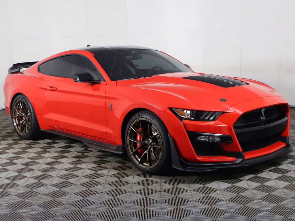 Used 2021 Ford Mustang Shelby GT500 w/ Technology Package RWD image 2